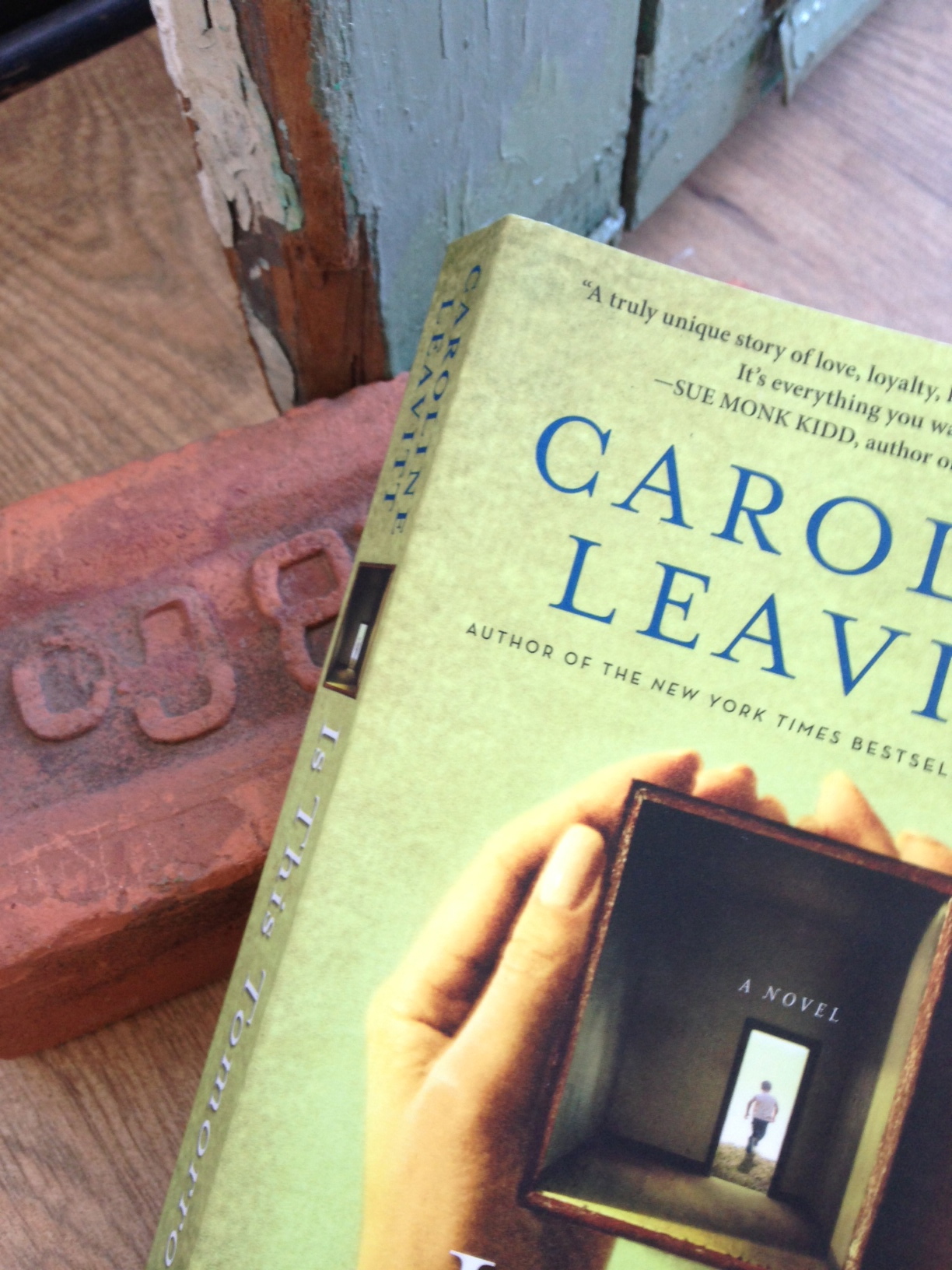 caroline leavitt-is this tomorrow